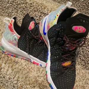 LeBron 18 Basketball Shoe Men's 11.5